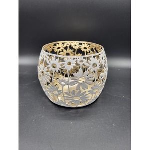 ☆Bath & Body Works White Open Floral Daisy Design Large 3 Wick Candle Holder NEW